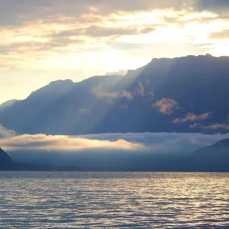 Lägenhet Steamboat In See- Und Bergnaehe, 4 Gaeste, Balkon Mit Aussicht